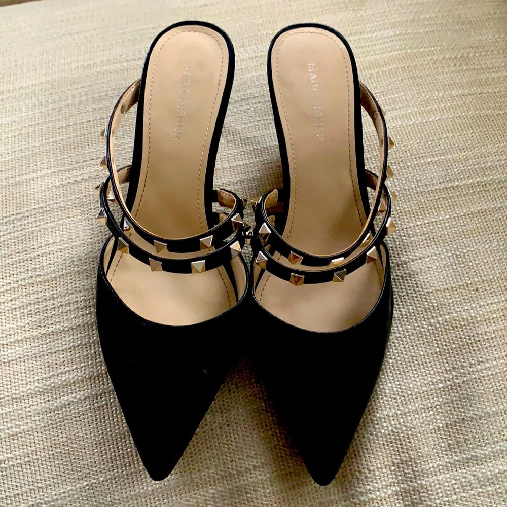 Marc Fisher black women’s closed toe,  open back shoe